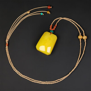 Amber school, one thing, one picture, one certificate, natural amber beeswax pendant for men and women, square card-shaped russian chicken fat yellow pendant, 16.2g, 40*29*16mm