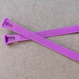 Chaoming (chaoming) tuojin-markierungsring, hühnerlogo, kunststoff-hühnerfußring mit verschiedenen zahlen, ente, maßgeschneidertes bauernhof-knopfetikettenschild ohne worte, lila, 50 stück