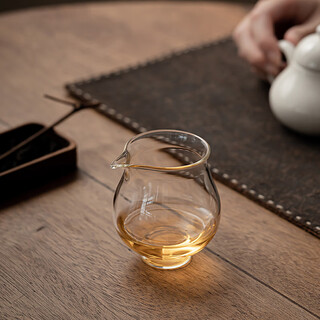 Yipingongfang japanese-style fair cup glass small tea sea single tea ceremony accessories household kung fu tea set tea divider tea cup xiaofu fair cup (transparent)