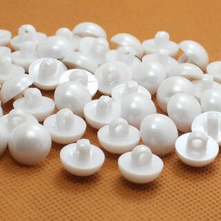 Fantasy plastic spray-painted electroplated mushroom buttons, children's shirts and women's coat buttons, white pearl buttons, 10 pieces each of 10/11.5/12.5mm, 80% of customers choose