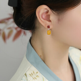 Boigo925 silver amber beeswax square stud earrings 2025 light luxury earrings make your face slimming silver + red + yellow one size