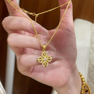 Chuxiao shenzhen shuibei gold cross vajra pendant women's gold silver necklace clavicle chain gift for girlfriend and wife cross vajra pendant gold 0.8 grams (gift