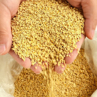 Direct selling chicken feed for chickens, open-ended laying hens, broiler fattening pellets, full price feed 2 80jin jin equal to 0.5kg small pellet chicken feed