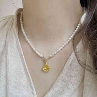 Moqian xuezi buyu natural strong light freshwater pearl necklace women can hang pendant rose flower simple and versatile gift for mom 4.5mm total length 42cm medium natural pearl