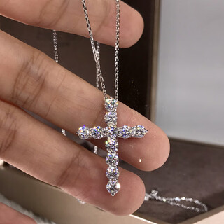Shiyi cross pendant necklace cross chain imported moissanite 20 points shiny and delicate pt950 platinum colorfast and trendy single pendant without chain