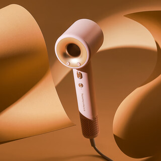 Chuchuang mommy negative ion quick-drying hair dryer uses a high-concentration negative ion generator to smooth out frizz and smooth hair.