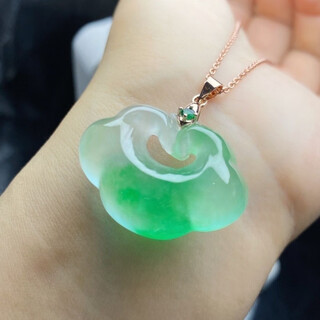 New jadeite ice seed floating green, xiangyun ruyi lock, moist, transparent, exquisite, three-dimensional, plump and crack-free, white background, green ruyi