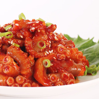 Three-bite, one-piece octopus sauce korean-style octopus sauce with rice 215g/box 215g octopus sauce