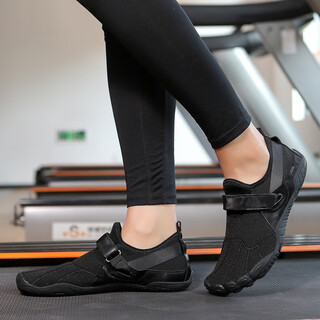 Mccann comprehensive indoor training shoes women's shock absorbing silent rope jumping shoes squat deadlift training shoes men's soft soled yoga shoes black 44