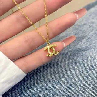 Menbin fashionable and simple gold color 2025 new 18k gold pendant pure gold clavicle chain for girlfriend double c necklace