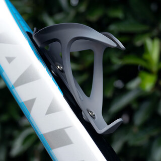 Deroace bicycle water bottle rack mountain bike gradient water bottle bracket cycling equipment accessories black gray gradient water bottle rack