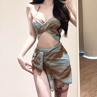 Qiaoyi bikini new split swimsuit three-piece underwire sexy pure lust style halterneck seaside beach slimming mixed color halterneck bikini 80jin jin is equal to 0.5kg -120jin jin is equal to 0.5kg