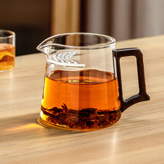 Yihutea (yihutea) fair cup glass tea crescent filter integrated green tea tea dispenser household thickened heat-resistant male cup tea water separation yunmu crescent male cup-transparent 500ml