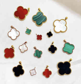 Li shen 18k gold four-leaf clover pendant au750 color gold rose gold gold necklace clavicle chain girl birthday gift 18k gold rose gold (pendant + 18k gold necklace 25mm red agate