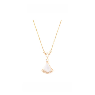 Chihuan official fan-shaped mini skirt necklace for women, mother-of-pearl plated 18k gold pendant, diamond-set temperament clavicle chain for girlfriend, rose gold, white mother-of-pearl necklace