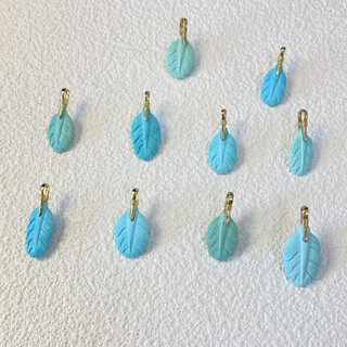 Fujiu natural raw ore high porcelain blue feather pendant turquoise carving pendant clavicle chain 8k gold inlaid feather clavicle pendant (contact customer to select)