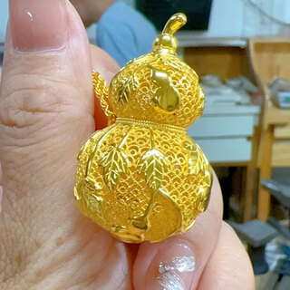 Canxian gold gourd pendant, gold-plated silver climbing gourd, filigree hollow ornaments, ancient pure gold, fulu gift, new filigree hollow climbing gourd, weighs about 16 grams