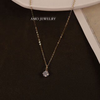 Liangxue moissanite 1 carat 50 minutes 30 minutes loose diamond pendant 18k gold four-claw single diamond necklace real gold girlfriend gift 18k gold yellow 1 carat moissanite (only the pendant does not include the chain)