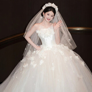 Red makeup and good wedding dress bride 2025 new tube top little super fairy door gauze simple flower light gauze ceremony gauze welcome gauze off-white floor-length style s