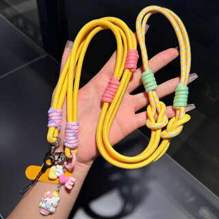Shenshiyi mobile phone lanyard can be carried cross-body, fashionable and versatile, contrasting color double-ring mobile phone chain, super beautiful small pendant, hanging neck, mobile phone case lanyard, wrist style, detachable double-ring mobile phone lanyard kt cat + yellow cloth card + small rope