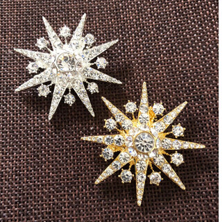 Youshu amash 2024 new domestic purchasing jewelry pin accessories diamond snowflake brooch for women, one gold and one silver