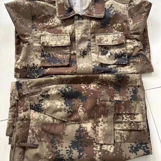Second-hand authentic old desert winter camouflage work clothes, dirt-resistant and wear-resistant, welding, auto repair, security clothing, labor protection work clothes, second-hand baxin desert winter (tops and pants) 165/88 male 120-140 jin jin equals 0.5 kg