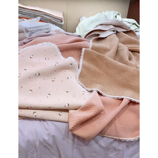 Tencel bed cover korean style one side baby velvet jiadi quilted double sided bed cover blanket for all seasons double non-slip sweetheart cake (one side velvet) 200cmx230cm