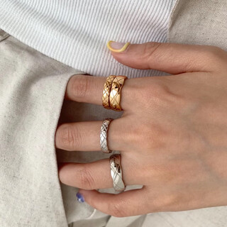 Peninsula bear small fragrant rhombus ring 5 grams wide version au750 18k gold 20 points diamond stacked cococruch 20 points with diamonds diamond color fg clarity vs no. 13 rice gold