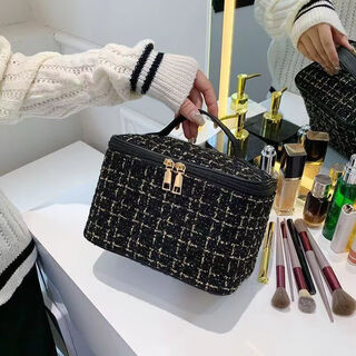 Xiaoxiangfeng cosmetic bag, good-looking, stain-resistant and durable, large capacity, portable handheld cosmetic storage bag, student version, xiaoxiangfeng cosmetic bag, black, quality assurance - if it breaks, we will compensate you