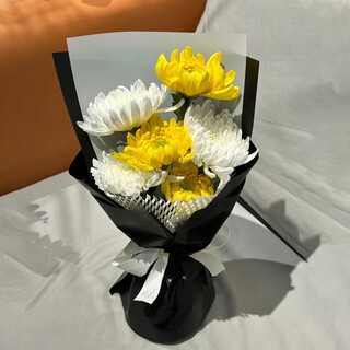 Dream fairy flower express chrysanthemum bouquet for commemoration and commemoration, same-city delivery for tomb sweeping day, chrysanthemum flowers for tomb sweeping, 3 yellow chrysanthemums, 3 white chrysanthemums flower bouquets