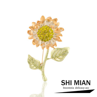 Quamer gold store model won the first prize in one fell swoop. born toward the sun, sunflower brooch, literary and feminine suit coat chest, golden sunflower