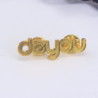 He jia gong de you's company emblem brooch, ready-made real estate agency company emblem, customized company emblem logo, a shell, deyou gold company emblem