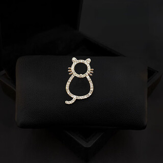 Quamer gold store personalized cat fishbone brooch 2025 new trendy suit women's accessories fixed clothes cat