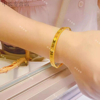 He jiagong lao phoenix 999 gold solid gold four-leaf clover bracelet solid glossy bracelet gold-wrapped silver bracelet for my wife's birthday rice-shaped bracelet same style 56