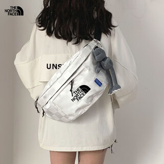 北面（The North Face）新款男女士大容量运动胸包韩版单肩斜挎包百搭休闲旅行腰包 白色