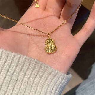 Only pair of retro new chinese style gold crushed ice gourd necklace for women with good looks and temperament, versatile clavicle chain accessories pendant, crushed ice gourd necklace