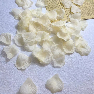 Huaiyin simulated rose petals wedding hand scattering wedding room ktv bar confession proposal valentine's day decoration light champagne 7000 pieces (1 jin jin is equal to 0.5 kg) compressed package