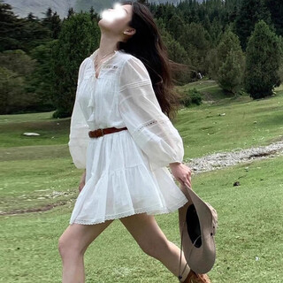 Xinnan holiday fairy dress french dress 2025 new ethnic style hollow splicing long-sleeved loose dress with waist white holiday style brown leather belt random m
