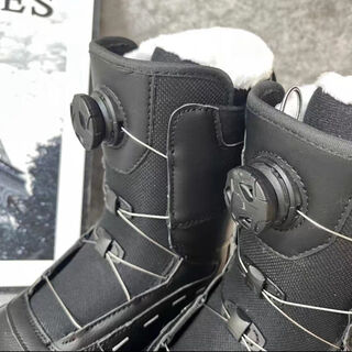 NOIDECRK新款单板滑雪鞋钢丝平滑男女保暖平滑刻滑全能型雪鞋 黑色 37