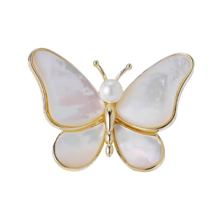 Haitong elegant butterfly pearl brooch women's autumn and winter freshwater corsage