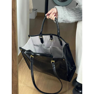 Cute new style high-end large-capacity tote bag for women 2025 summer new fashion shoulder handbag crossbody computer bag black