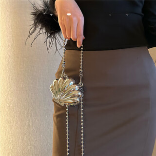 Clolv kiss2024 new european and american retro popular lipstick bag love bag mini bag diamond fashion chain bag silver shell style