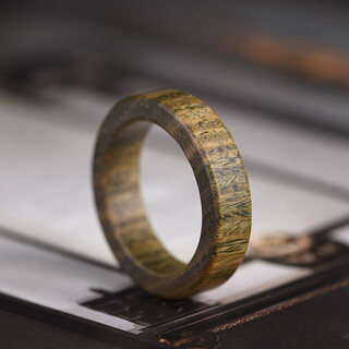 Mrs. win's straight-cut ring, sandalwood green sandalwood, blood sandalwood log tail ring, thin round finger ring, handpiece, small piece craftsmanship, green sandalwood straight-cut