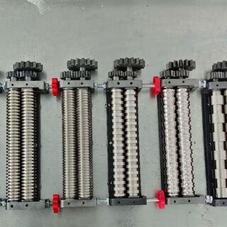 Baishui temple household noodle machine noodle machine cutter head tool accessories round noodle knife plate noodle knife noodle knife stainless steel knife 140 type 26 electroplated knife