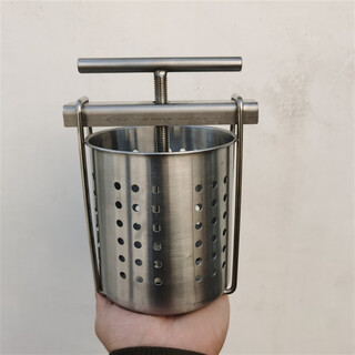 Stainless steel press, juicer, fruit, chinese medicinal juice, vegetable fillings, squeezed water, distiller's grains press, manual honey press, 1.5 liter stainless steel small juicer with 2 filters included