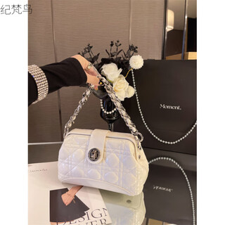 纪梵鸟小香风洋气菱格链条包女2025新款感时尚百搭单肩斜挎包贝壳包 奶油白
