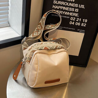 ROCKLAND美国Rockland包包女包2025新款时尚高颜值个性气质百搭休闲斜挎包 米白色