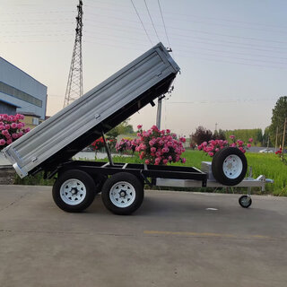Jiujuhe 3-ton rear tipping dump truck equipment sand and gravel material compartment type dump truck dump truck dump trailer 3000*2000*400