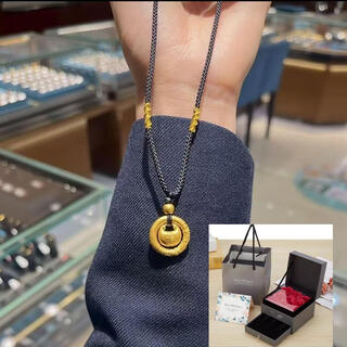Qianjun lao fenghuang 9992025 little fat fortune ruyi qiankun circle gold pendant handmade rope necklace with gold thread rose gift box lao fengxiang quality
