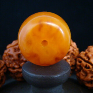 Mu huanxun natural beeswax bucket beads wheel beads old type beads loose beads pier diamond star moon bodhi top beads with beads spacer beads old honey dark red diameter 18 thick 13mm